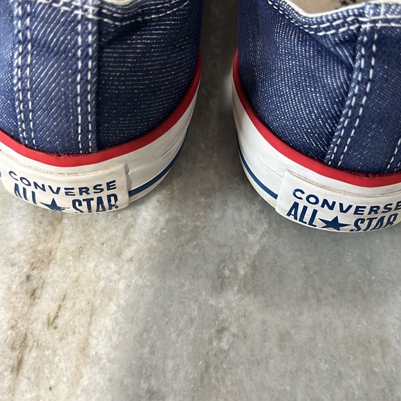 Converse • Sneakers • Women’s-Size 7 • Men’s-Size 5 - Picture 5 of 7